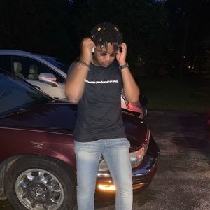 Meet your Posher, Marquez